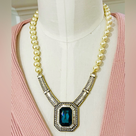 Heidi Daus 🆕 “Exceptional Indulgence” blue Crystal drop Necklace
